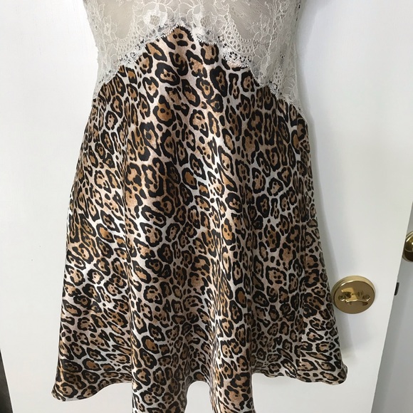 NWOT Victoria Secret cute leopard camisole size M - Picture 4 of 6